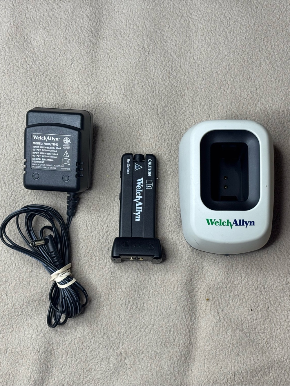 Welch Allyn 90100 739 Series Charger and 79900 Illumination Unit